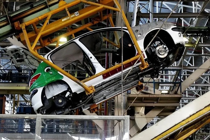 سوداگران گره کور بازار خودرو را کورتر کردند